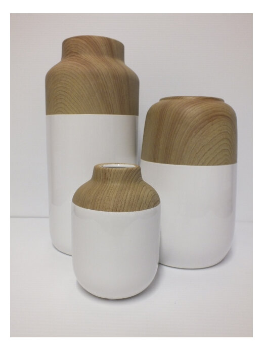 #container#ceramic#vase#round#white#timber#