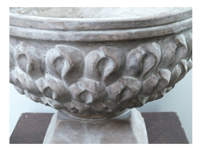 #container#concrete#urn#footed#beigegrey