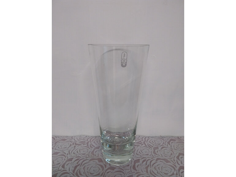 #container#glass#clear#splash#heavy