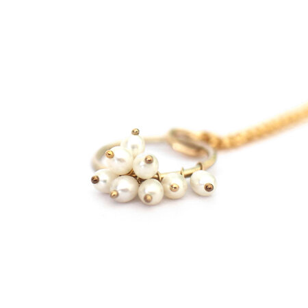 Cream Dewdrop Necklace