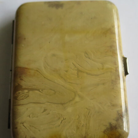 Cream marble cigarette case