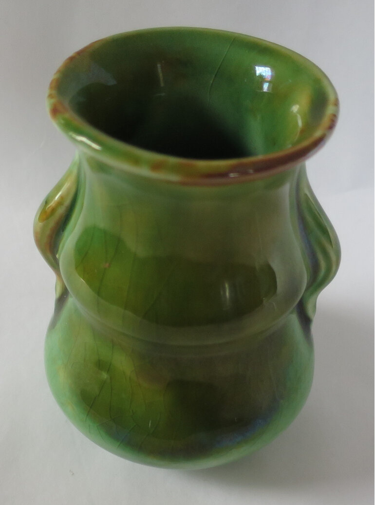 Crown Lynn vase 122