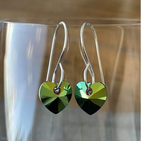 Crystal heart earrings - scarabaeus green