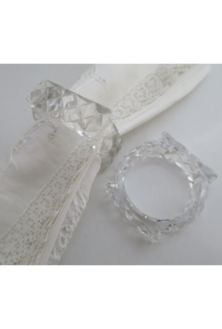 Crystal napkin ring