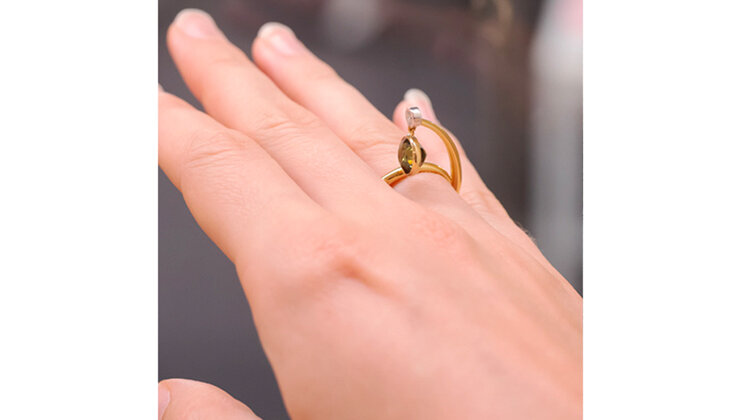 Dangling Green sapphire and diamond ring, designer fine jewellery wellington nz