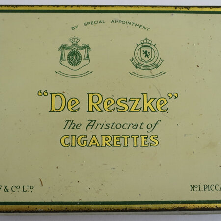 "De Reszke" cigarette tin
