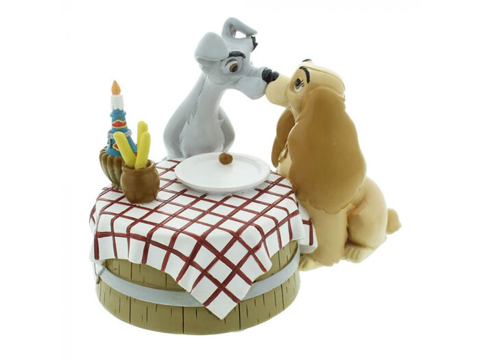 Disney Figurine Lady & The Tramp Picnic Table 'Love' spaghetti kiss dogs