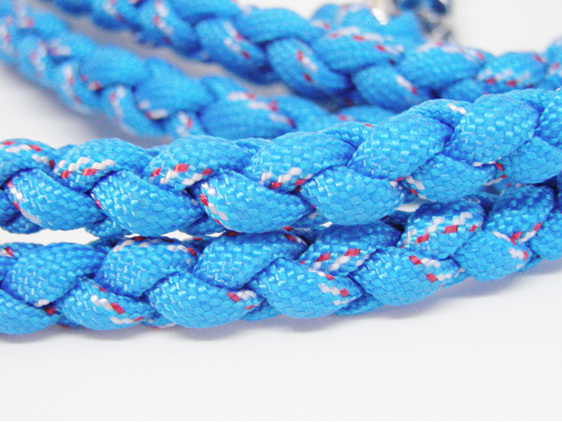 Dog lead blue with red and white fleck. Spring clasp