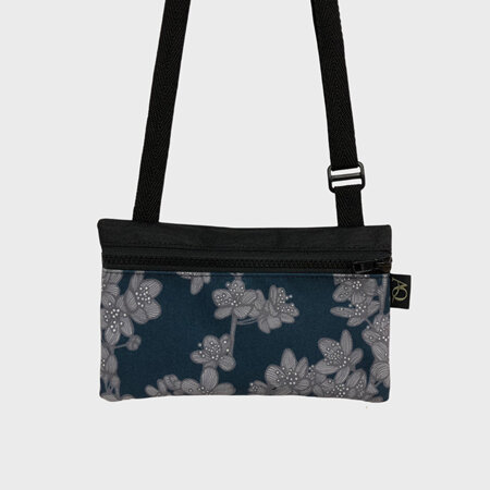 Dory Small phone bag - Cherry Blossom navy