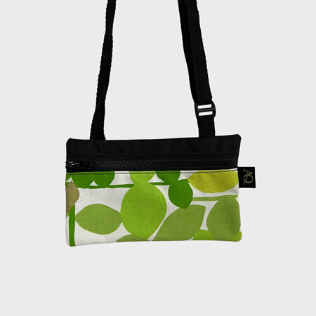 Dory Small phone bag - lime leaf