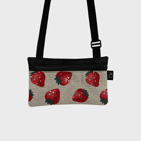Dory Small phone bag - strawberry