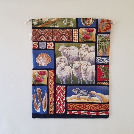 Drawstring Bag Kiwi collage 40 x 32 cm