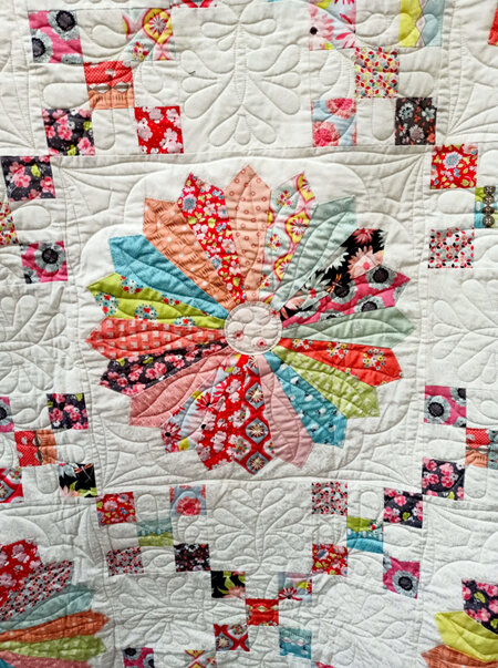 Dresden Plate 9 Patch Quilt Kit