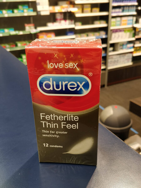 DUREX Featherlite Thin Feel 12s