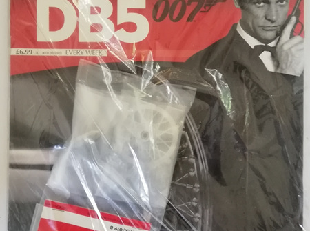 Eaglemoss 1/8 James Bond DB5 Weekly Magazine Issue 19