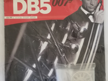 Eaglemoss 1/8 James Bond DB5 Weekly Magazine Issue 16