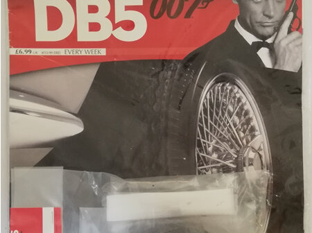 Eaglemoss 1/8 James Bond DB5 Weekly Magazine Issue 15