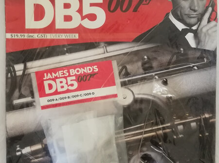 Eaglemoss 1/8 James Bond DB5 Weekly Magazine Issue 9
