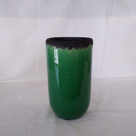 Emerald vase C0994