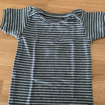 Envelope neck t-shirt - Grey Stripe - Size 1