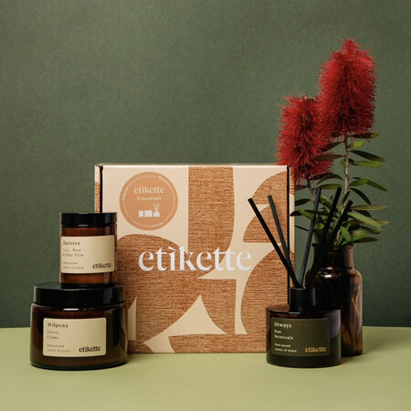 ETIKETTE ESSENTIALS GIFT BOX