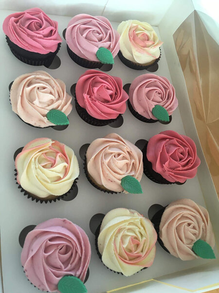 Floral cupcakes