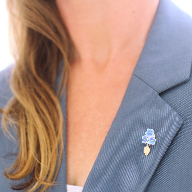 forget Me Not blue flowers gold leaf lapel pin brooch lilygriffin nz jewelry