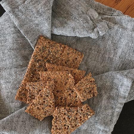 FOUR SEED MEDLEY CRACKERS & SNACKERS