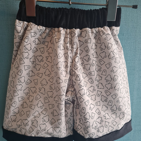 Ghosts Shorts Size 4