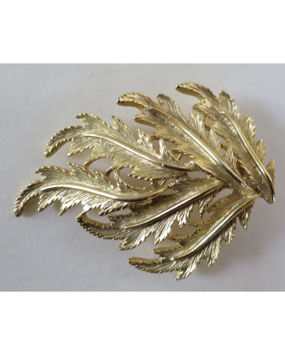Gold leaf brooch