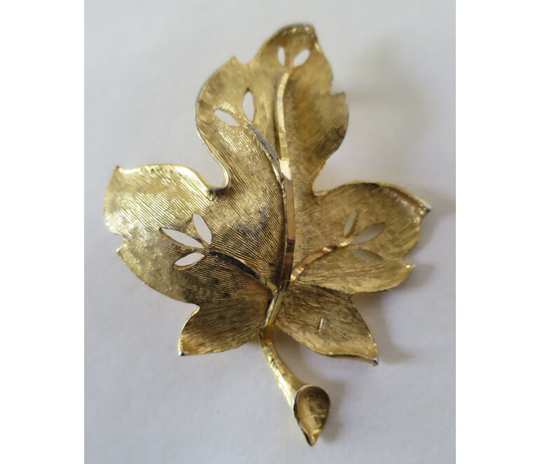 Gold leaf brooch