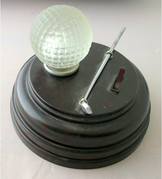 Golf ball table lamp