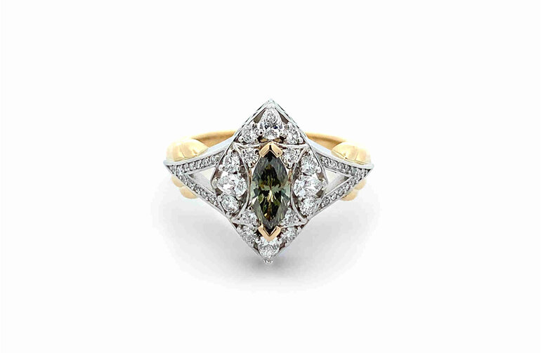 green diamond art nouveau cluster ring crafted in 18ct yellow gold, platinum