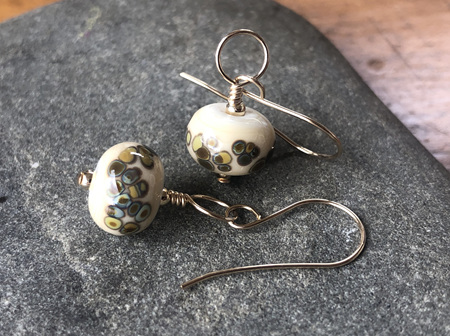 Handmade glass earrings - Frit - Jitterbug on ivory [Gold filled]