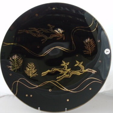 Heath Castle black and gold plate