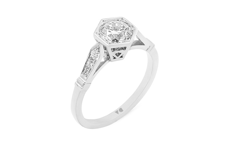 Hexagonal setting, deco shoulders, diamond solitaire in 18ct white gold and plat