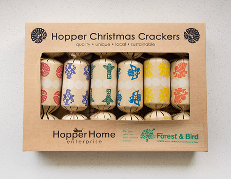 Hopper Christmas Crackers