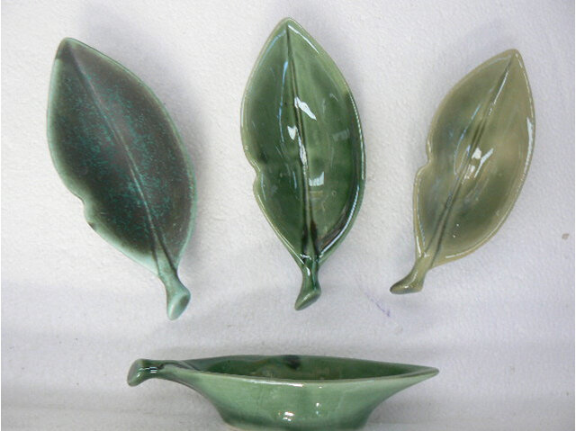 Horopito leaf dip bowl, NZ collectable, ceramics