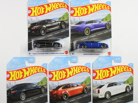 Hot Wheels Luxury Sedans Series (2022) 5 Car Set
