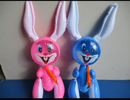 INFLATIBLE EASTER BUNNY WITH CARROT