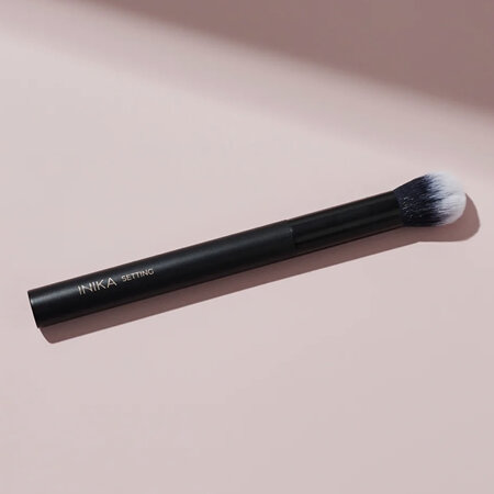 INIKA SETTING BRUSH