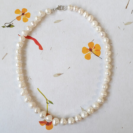 Irregular White Pearl Necklace