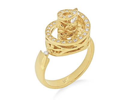 Ivy: Yellow Gold and Diamond Ring