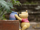 Jardinopia Disney Winnie the Pooh with Hunny Pot Buddie garden plant bear