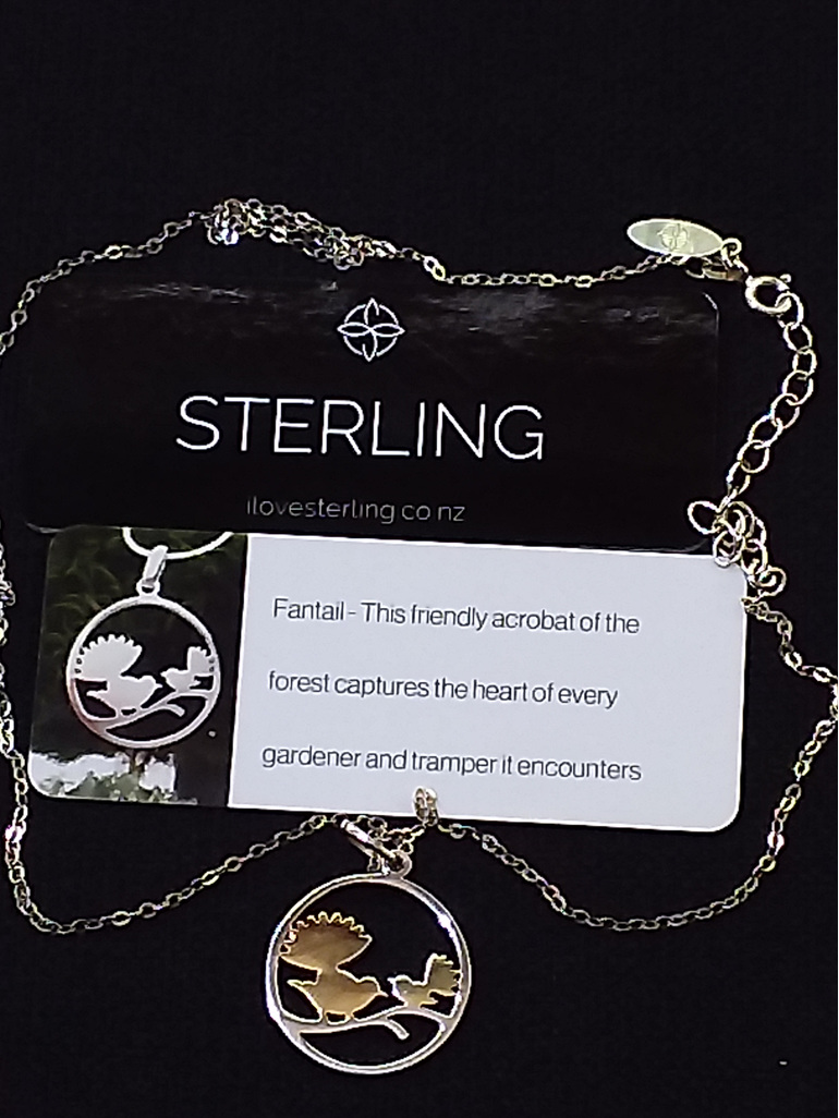 #jewellery#pendant#chain#sterlingsilver#feather#fantails