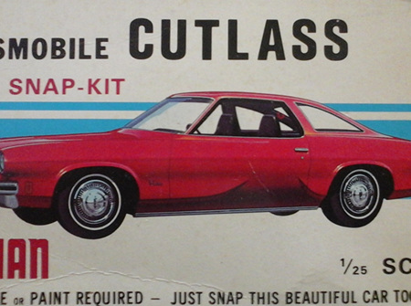 Johan 1/25 Oldsmobile Cutlass Snap-Kit