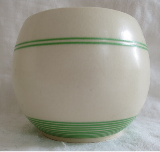 Kleen Kitchen Ware bowl