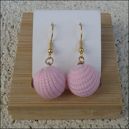 Knitted Earrings - Light Pink