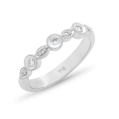 Leaf & Circle Diamond Set Ring with Milgrain Edge