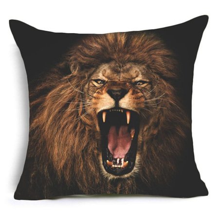 Lion Roaring Cushion cover